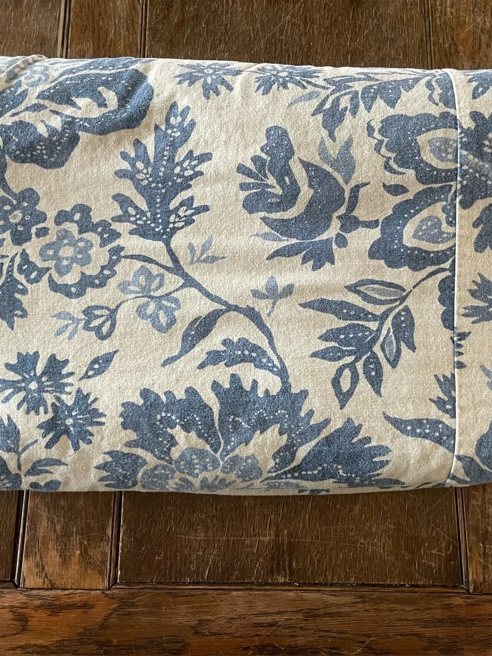 Blue/Cream Floral Duvet Cover - Pottery Barn (Queen)